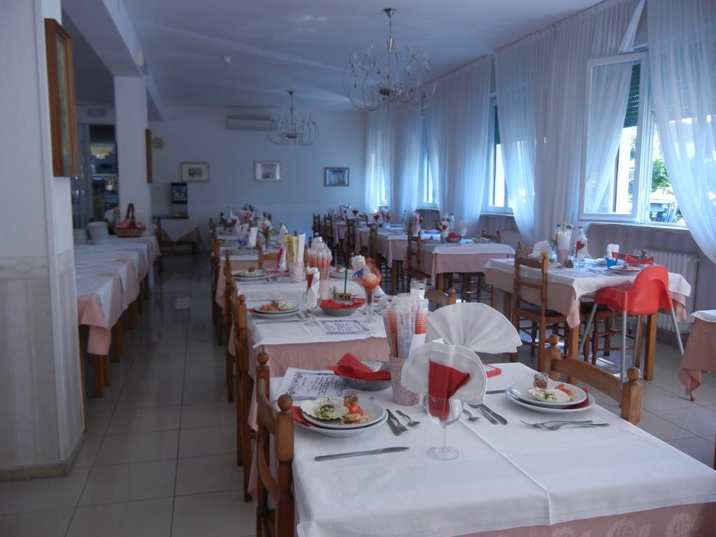 Stella Maris Ξενοδοχείο Τσέρβια Εξωτερικό φωτογραφία